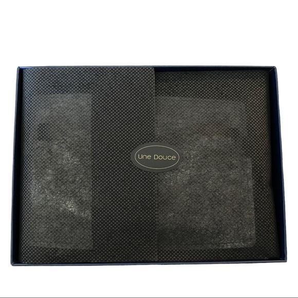 Puka Shell Large Chip Set of 2 Choker Necklaces NEW - Picture 2 of 2